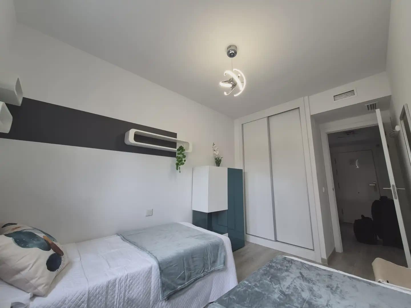 Piso de 2 habitaciones en Alicante / Alacant ciudad en alquiler con piscina - 1.490 € (Ref: 9798431)