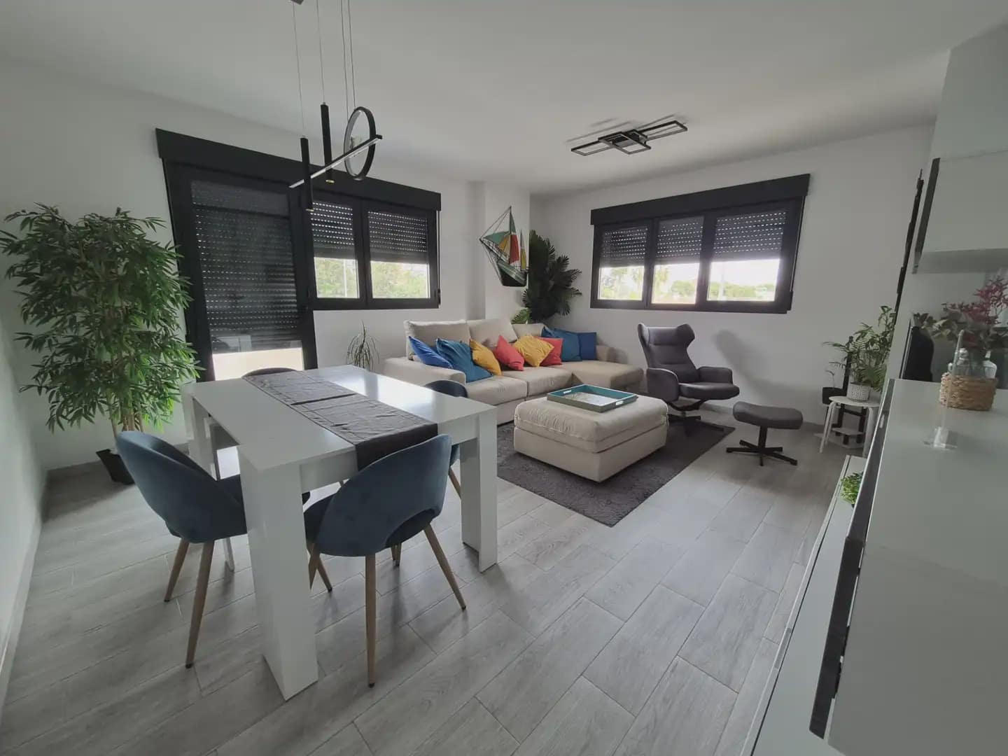 Piso de 2 habitaciones en Alicante / Alacant ciudad en alquiler con piscina - 1.490 € (Ref: 9798431)