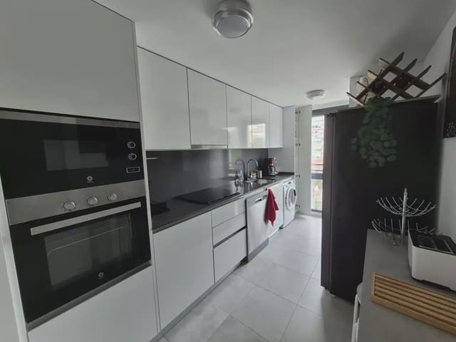 Piso de 2 habitaciones en PAU, Alicante / Alacant ciudad en alquiler con piscina - 1.490 € (Ref: 9798431)