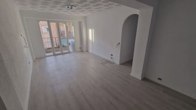 3 camera da letto Attico in vendita in Carolinas Altas, Alicante città - 150.000 € (Rif: 9798432)