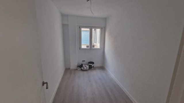 3 camera da letto Attico in vendita in Carolinas Altas, Alicante città - 150.000 € (Rif: 9798432)