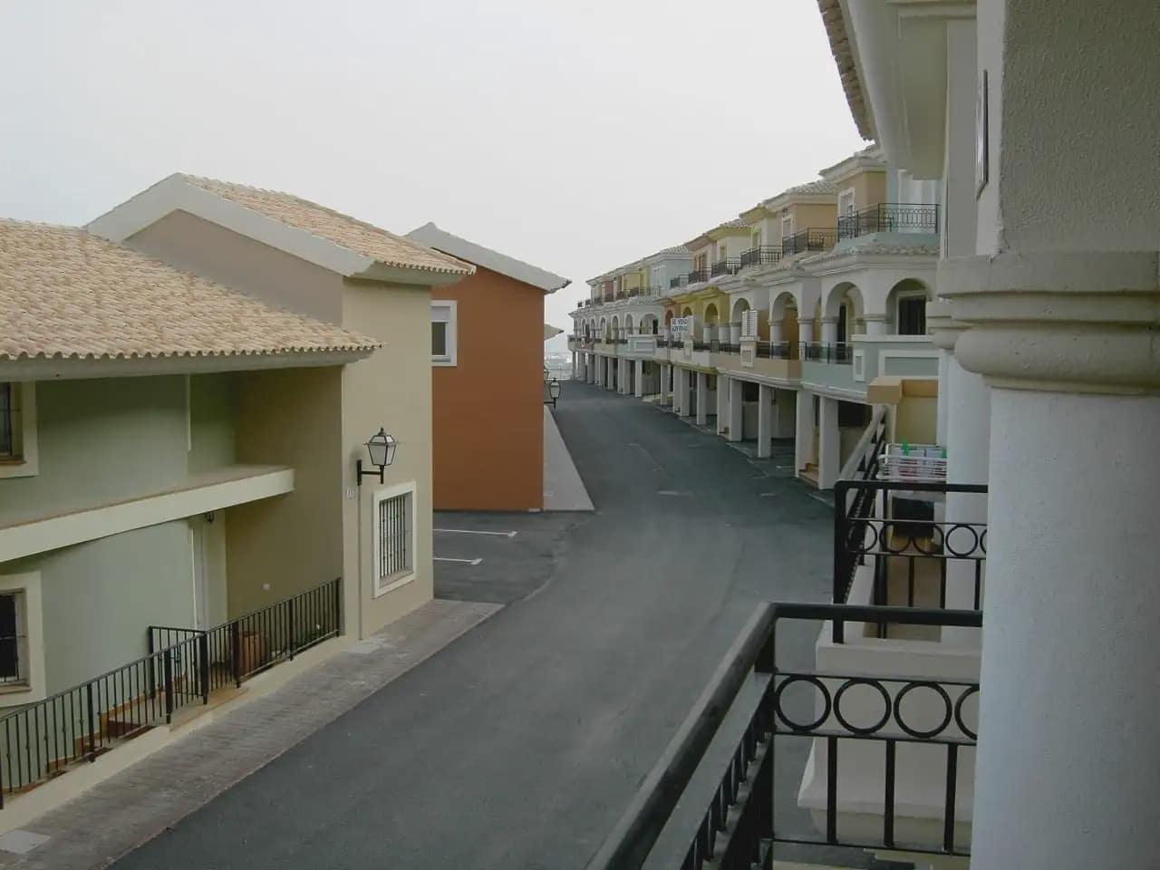 3 camera da letto Villetta a Schiera in vendita in Muchamiel / Mutxamel con piscina garage - 290.000 € (Rif: 9798433)