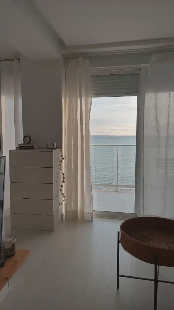 Studio att hyra i Alicante stad med garage - 1 600 € (Ref: 9805953)