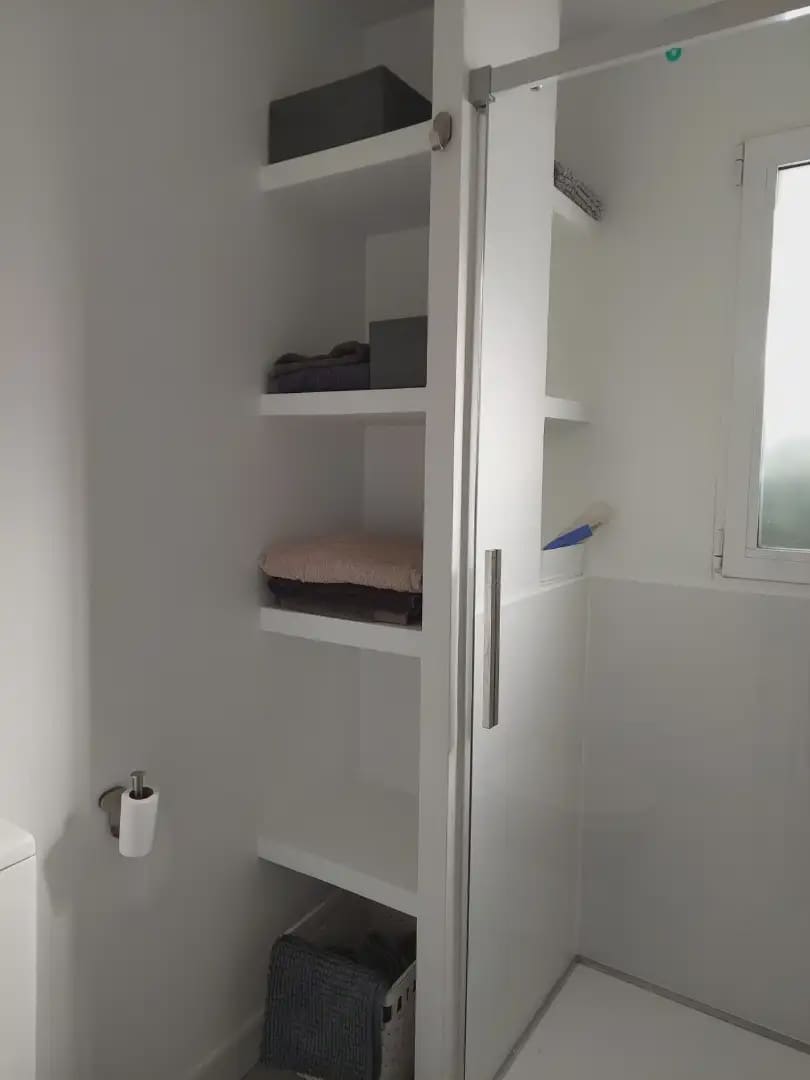 Studio att hyra i Alicante stad med garage - 1 600 € (Ref: 9805953)