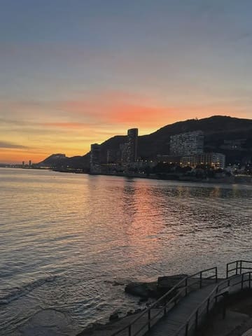 Studio att hyra i Cabo de las Huertas, Alicante stad med garage - 1 600 € (Ref: 9805953)