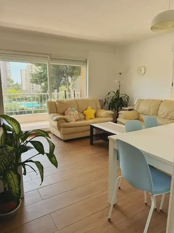 2 slaapkamer Flat te huur in Playa de San Juan, Alicante stad met zwembad garage - € 1.300 (Ref: 9810957)