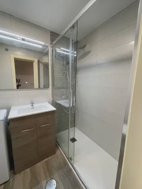 Studio do wynajęcia w Miasto Alicante / Alacant z basenem garażem - 850 € (Ref: 9810958)