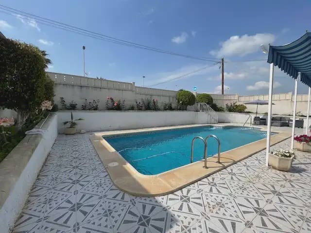 4 soveværelse Villa til salg i Elche / Elx med swimmingpool garage - € 490.000 (Ref: 9819748)