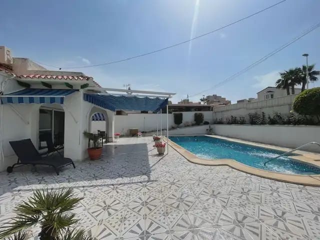 4 soveværelse Villa til salg i Elche / Elx med swimmingpool garage - € 490.000 (Ref: 9819748)