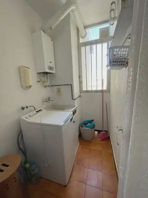 3 soveværelse Lejlighed til salg i Alicante by med swimmingpool garage - € 435.000 (Ref: 9821723)