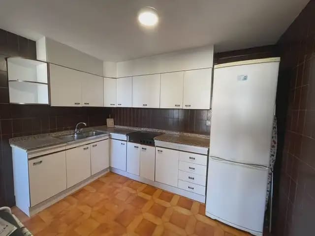 3 soveværelse Lejlighed til salg i Alicante by med swimmingpool garage - € 435.000 (Ref: 9821723)