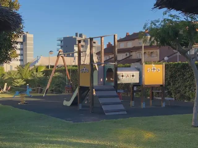 3 soveværelse Lejlighed til salg i Alicante by med swimmingpool garage - € 435.000 (Ref: 9821723)