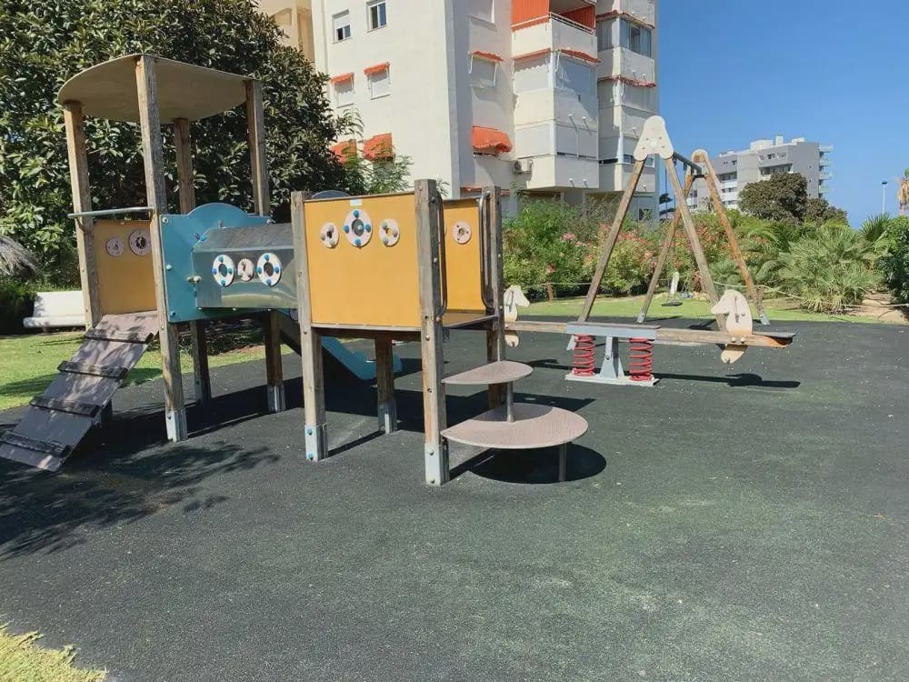 3 soveværelse Lejlighed til salg i Alicante by med swimmingpool garage - € 435.000 (Ref: 9821723)