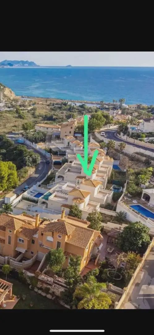 3 soverom Villa til salgs i El Campello med garasje - € 550 000 (Ref: 9834884)