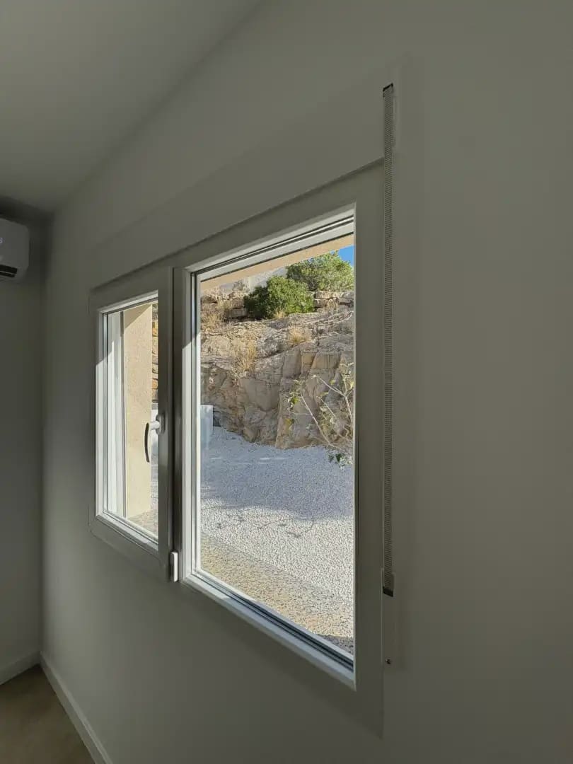 3 soverom Villa til salgs i El Campello med garasje - € 550 000 (Ref: 9834884)