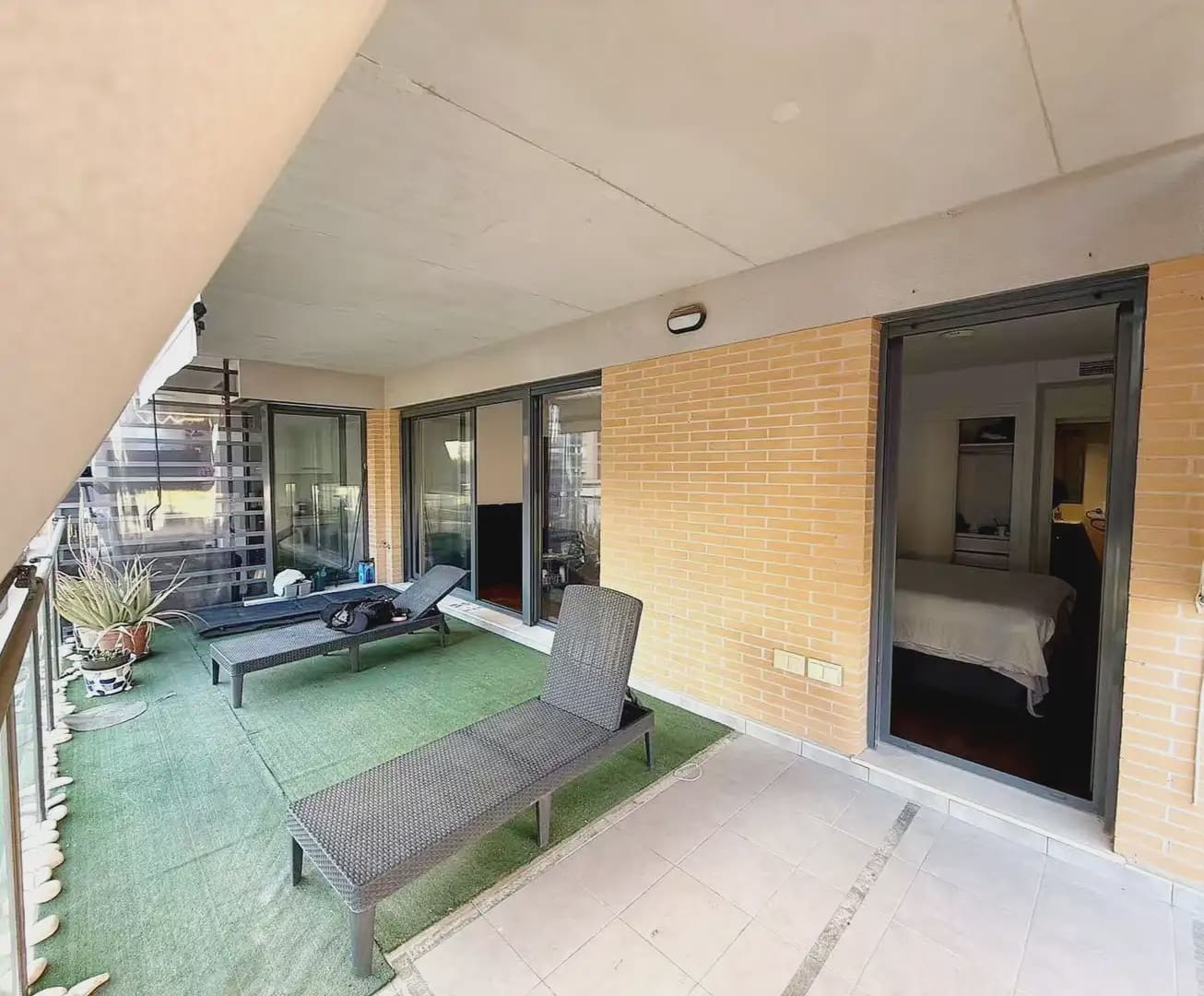 2 sypialnia Mieszkanie na sprzedaż w Miasto Alicante / Alacant z basenem garażem - 420 000 € (Ref: 9841903)