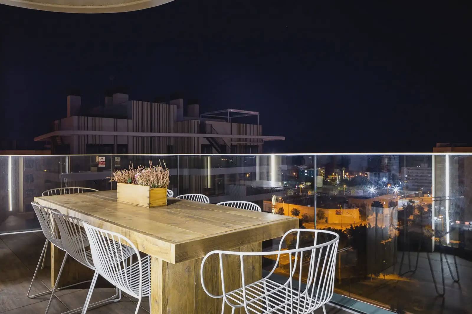 Ático de 2 habitaciones en Alicante / Alacant ciudad en venta con piscina garaje - 990.000 € (Ref: 9848391)
