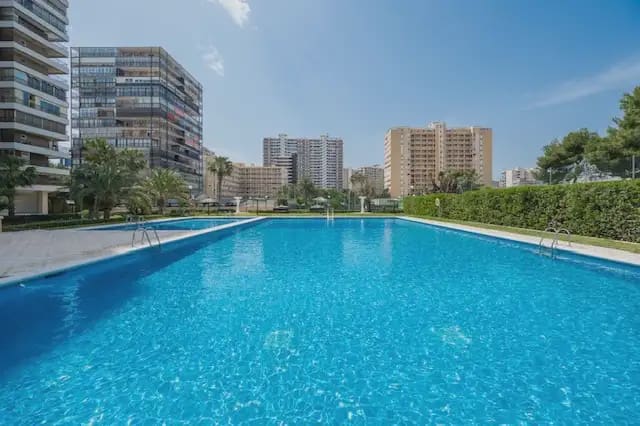 3 bedroom Flat for rent in Alicante / Alacant city with pool garage - € 1,800 (Ref: 9848893)