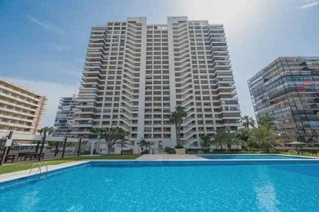 3 bedroom Flat for rent in Alicante / Alacant city with pool garage - € 1,800 (Ref: 9848893)