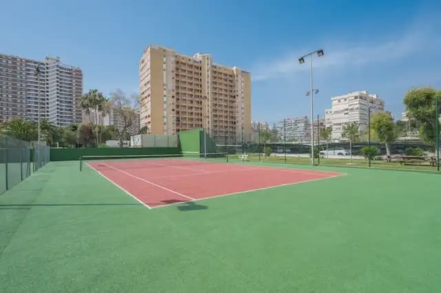 3 bedroom Flat for rent in Alicante / Alacant city with pool garage - € 1,800 (Ref: 9848893)