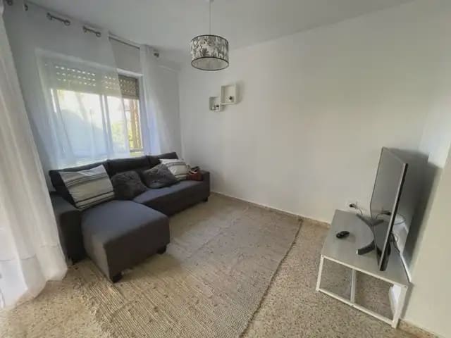 2 bedroom Flat for rent in Alicante / Alacant city with pool garage - € 1,300 (Ref: 9850607)
