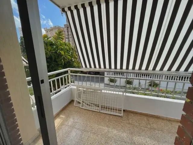 2 bedroom Flat for rent in Alicante / Alacant city with pool garage - € 1,300 (Ref: 9850607)