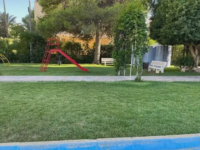 2 bedroom Flat for rent in Alicante / Alacant city with pool garage - € 1,300 (Ref: 9850607)