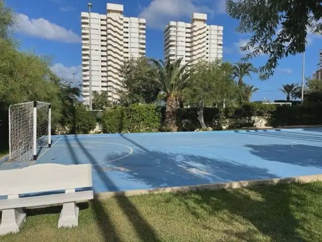 2 bedroom Flat for rent in Alicante / Alacant city with pool garage - € 1,300 (Ref: 9850607)