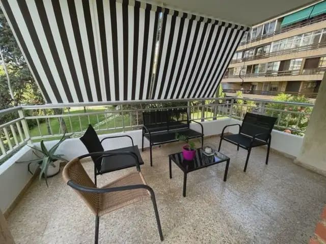 2 Zimmer Wohnung zu vermieten in Playa de San Juan, Alicante / Alacant Stadt mit Pool Garage - 1.300 € (Ref: 9850607)