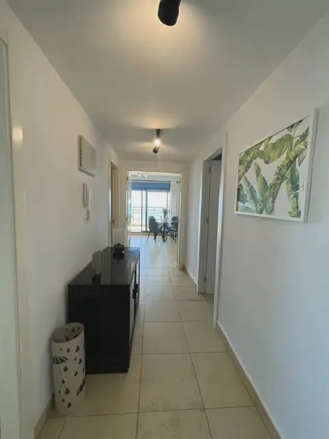 2 soverom Penthouse til leie i Alicante by med svømmebasseng garasje - € 2 350 (Ref: 9850608)