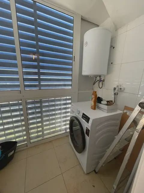2 soverom Penthouse til leie i Alicante by med svømmebasseng garasje - € 2 350 (Ref: 9850608)
