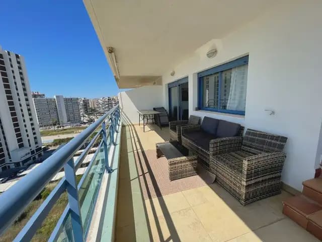 2 soverom Penthouse til leie i Alicante by med svømmebasseng garasje - € 2 350 (Ref: 9850608)