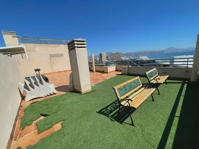2 sypialnia Penthouse do wynajęcia w PAU, Miasto Alicante / Alacant z basenem garażem - 2 475 € (Ref: 9850608)