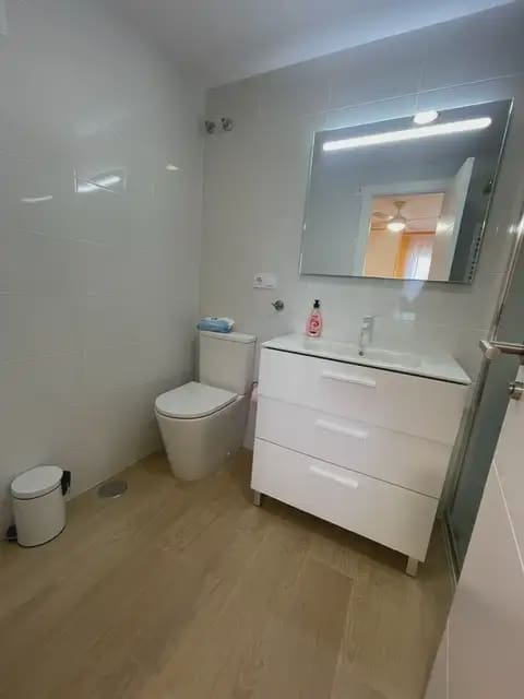 2 bedroom Flat for rent in Alicante / Alacant city with pool garage - € 1,800 (Ref: 9850782)