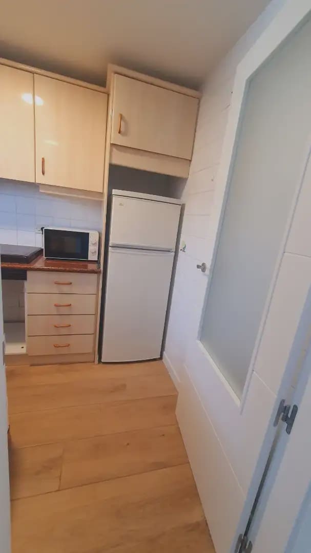 2 Zimmer Wohnung zu vermieten in Alicante / Alacant Stadt mit Pool Garage - 1.200 € (Ref: 9858973)