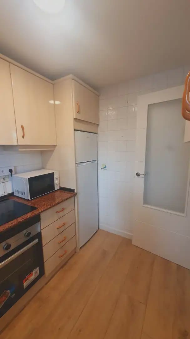 2 bedroom Flat for rent in Alicante / Alacant city with pool garage - € 1,200 (Ref: 9858973)