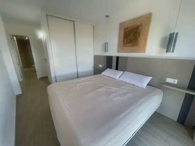 3 bedroom Flat for rent in Alicante / Alacant city - € 1,600 (Ref: 9861226)