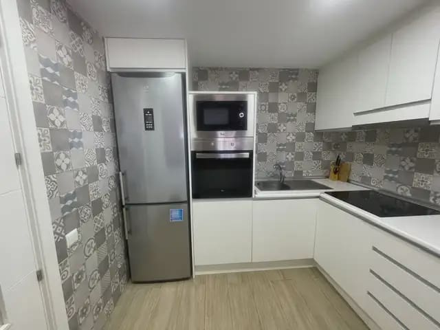 3 makuuhuone Asunto vuokrattavana paikassa Ensanche - Diputacion, Alicante kaupunki - 1 600 € (Ref: 9861226)