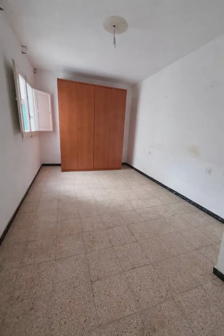 4 soveværelse Lejlighed til salg i Alicante by - € 199.000 (Ref: 9861227)
