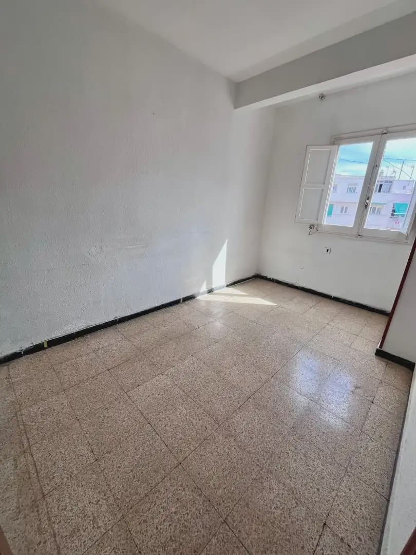 4 soveværelse Lejlighed til salg i Alicante by - € 199.000 (Ref: 9861227)