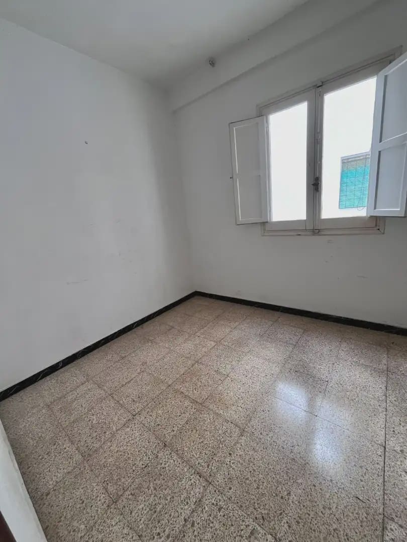 4 soveværelse Lejlighed til salg i Alicante by - € 199.000 (Ref: 9861227)