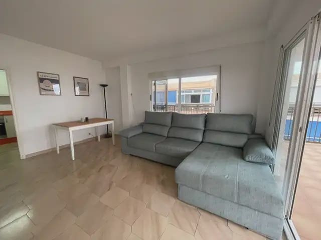 1 soverom Leilighet til leie i Playa de Muchavista, El Campello med svømmebasseng garasje - € 1 200 (Ref: 9863593)