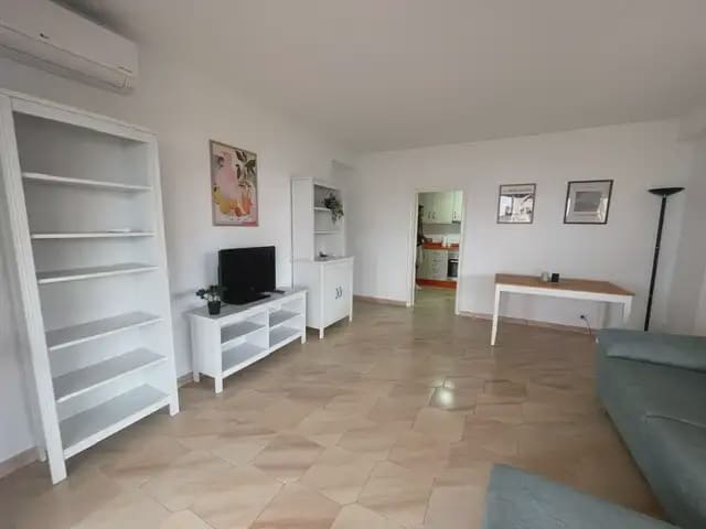 1 soverom Leilighet til leie i Playa de Muchavista, El Campello med svømmebasseng garasje - € 1 200 (Ref: 9863593)