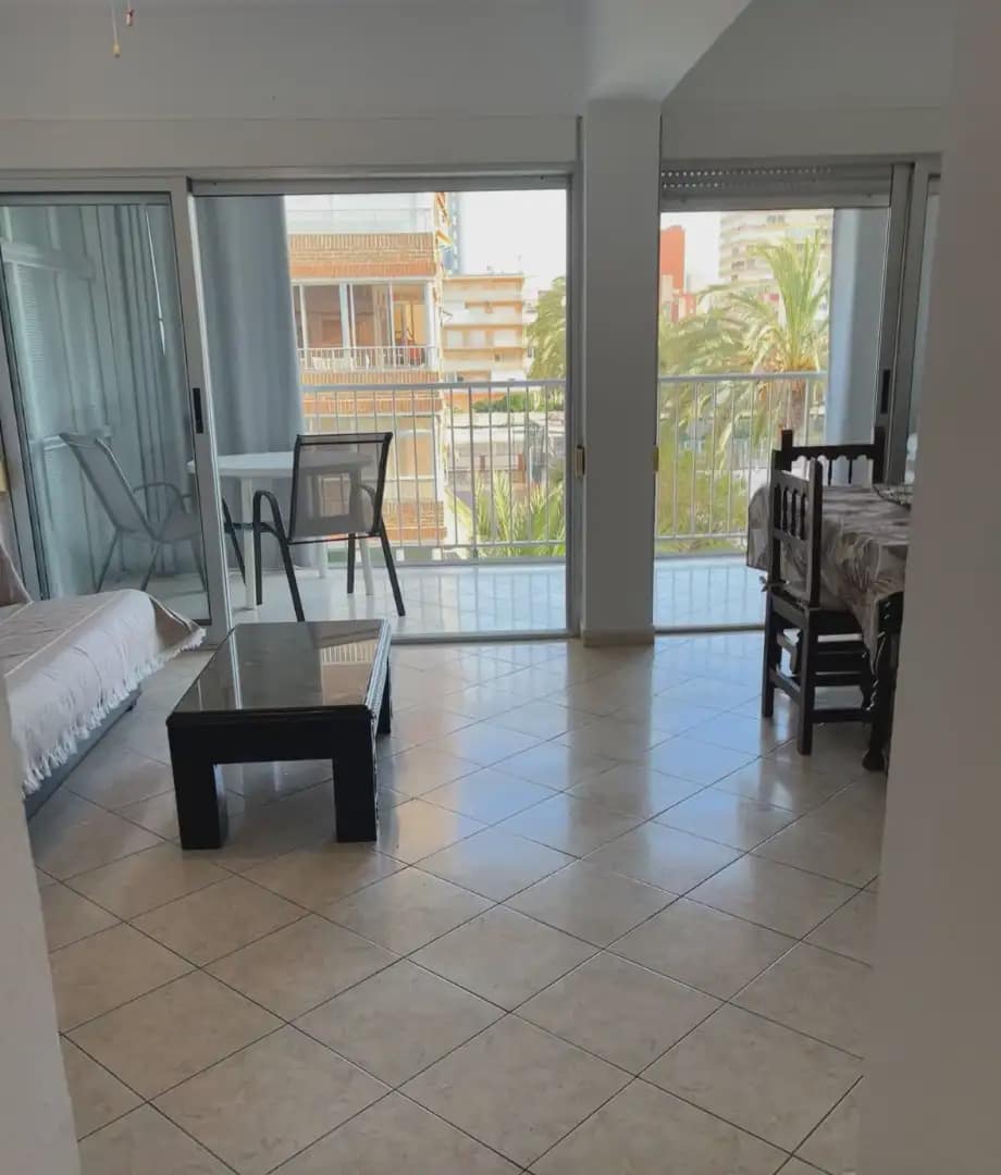1 slaapkamer Flat te huur in Alicante stad met garage - € 1.000 (Ref: 9880324)
