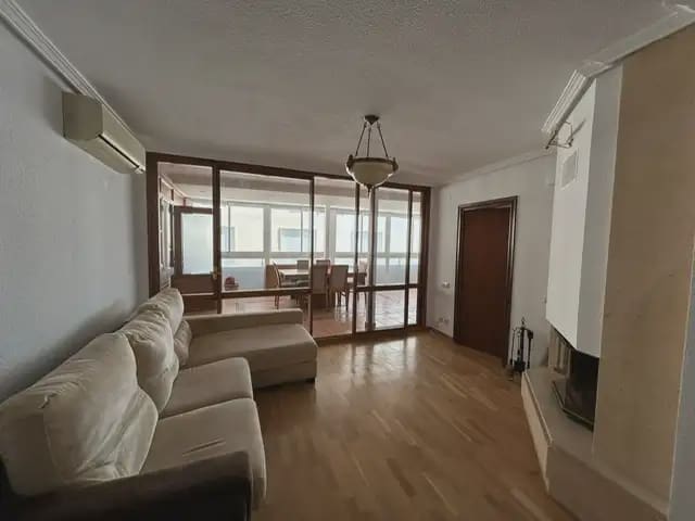 3 soveværelse Lejlighed til leje i Alicante by - € 1.650 (Ref: 9880325)