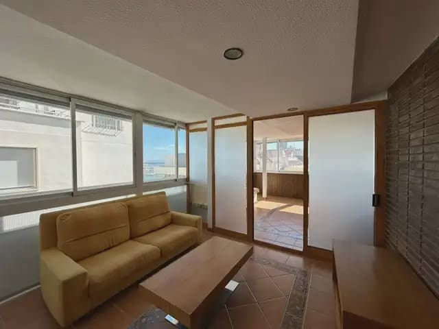 3 soveværelse Lejlighed til leje i Alicante by - € 1.650 (Ref: 9880325)