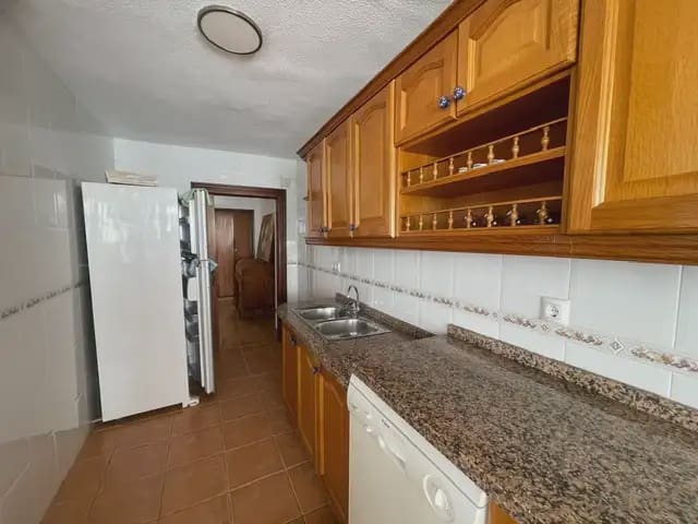 Piso de 3 habitaciones en Alicante / Alacant ciudad en alquiler - 1.650 € (Ref: 9880325)