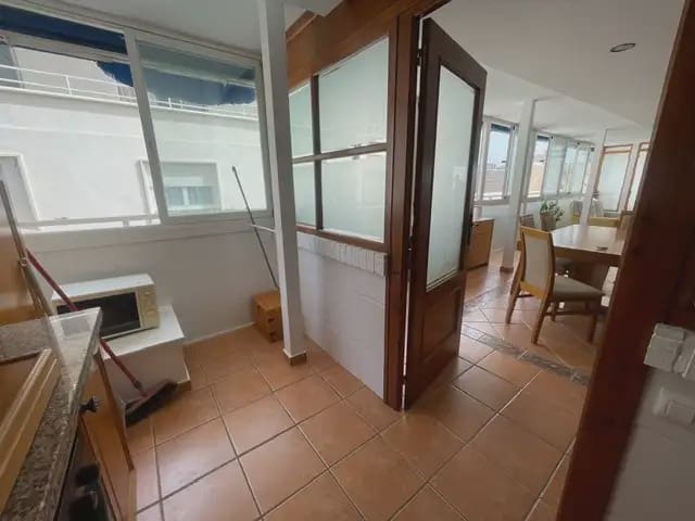 Piso de 3 habitaciones en Alicante / Alacant ciudad en alquiler - 1.650 € (Ref: 9880325)