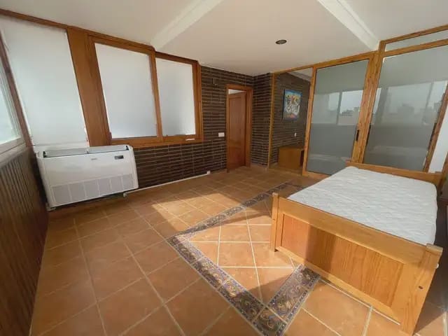 Piso de 3 habitaciones en Alicante / Alacant ciudad en alquiler - 1.650 € (Ref: 9880325)