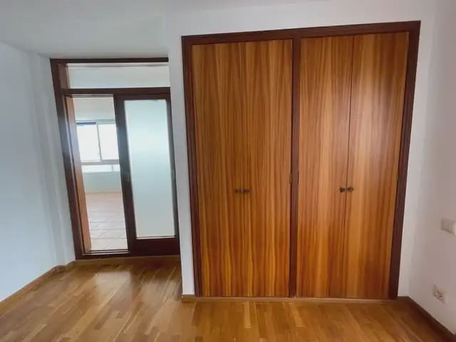 Piso de 3 habitaciones en Alicante / Alacant ciudad en alquiler - 1.650 € (Ref: 9880325)